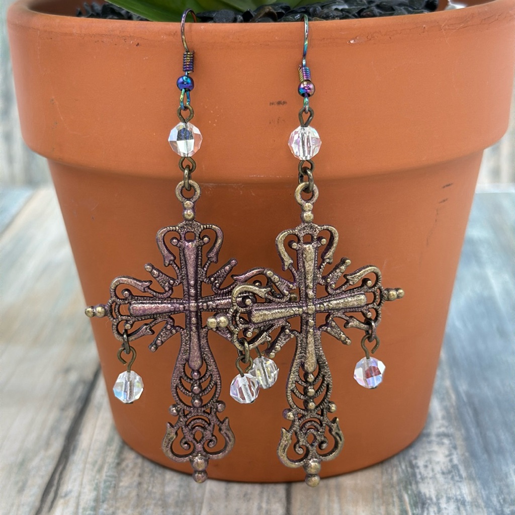 Adorned Crown Jewelry Assemblage Patina Cross And Crystal Earrings 26$